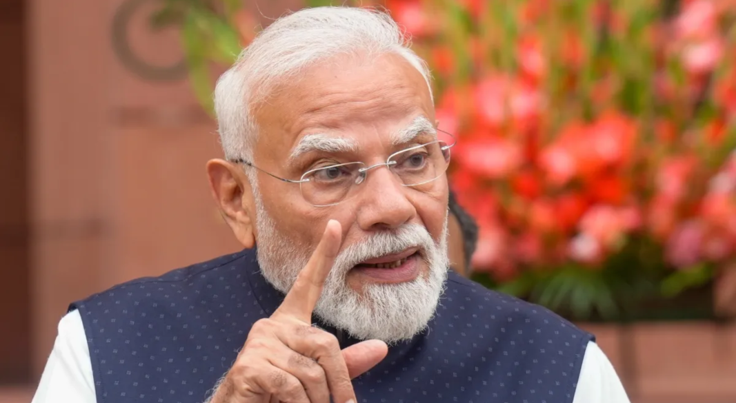प्रधानमंत्री नरेंद्र मोदी छात्र प्रदर्शनकारियों को सजा के बजाय मार्गदर्शन देने की बात करते हुए
