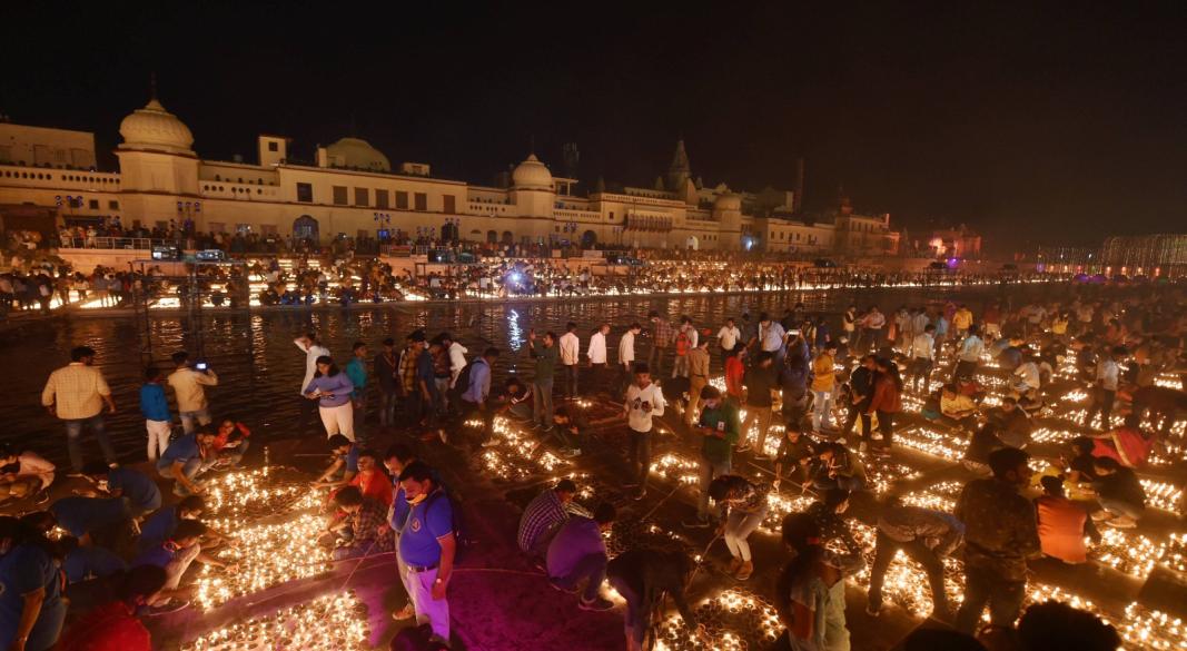 अयोध्या दीपोत्सव 2026 में 30 लाख से अधिक दीपों से जगमगाती रामनगरी