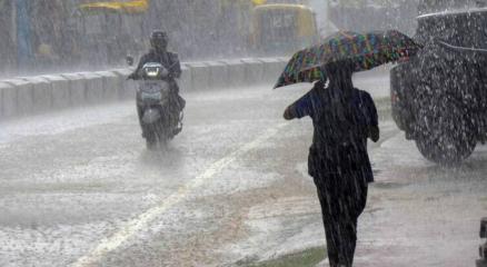 झारखंड और पूर्वी उत्तर प्रदेश में भारी बारिश का अलर्ट, कई राज्यों में मौसम खराब