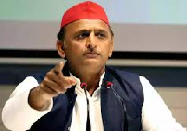 Sambhal Violence on Akhilesh yadav